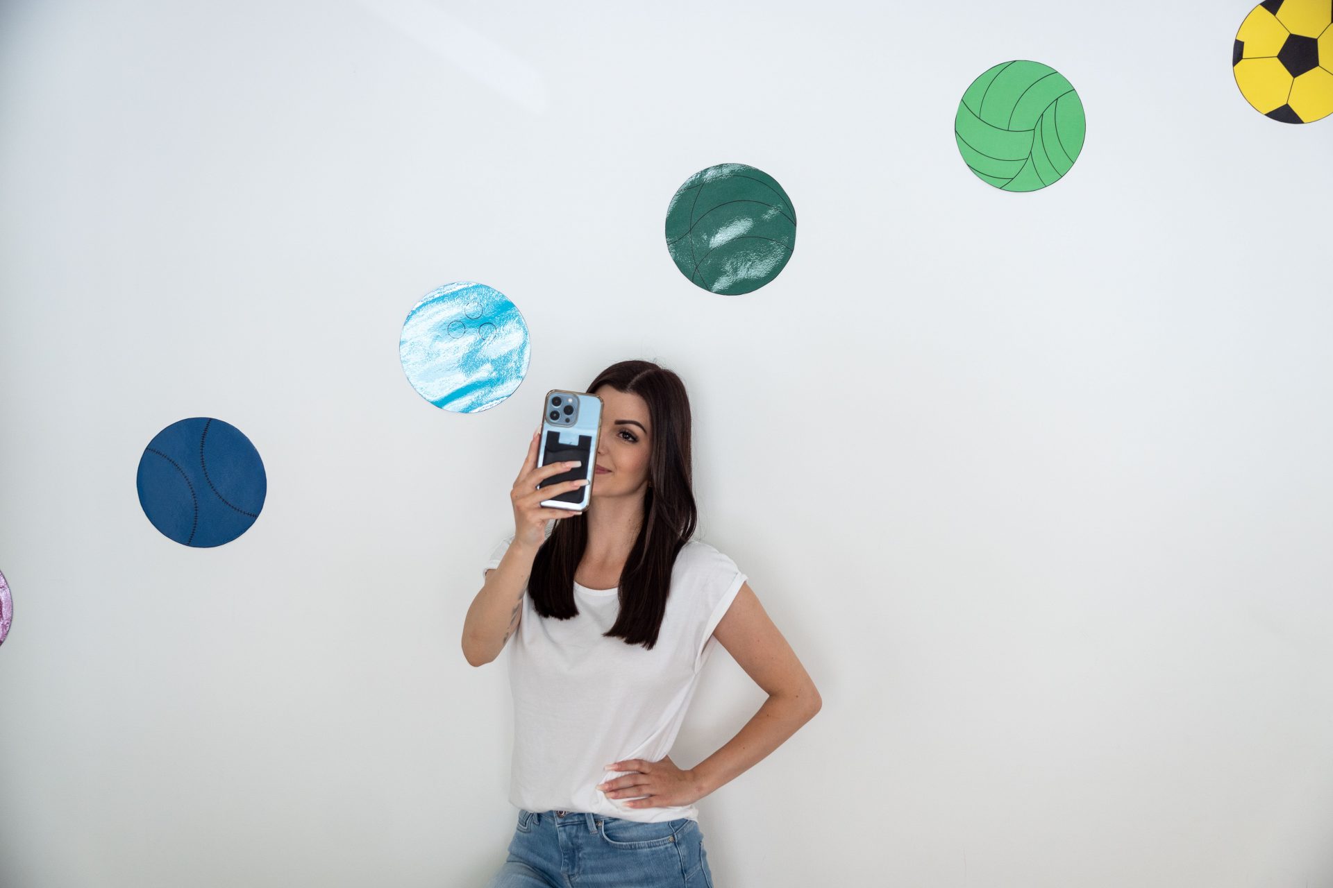 Lara-Ausbildungsverantwortliche macht ein Selfie